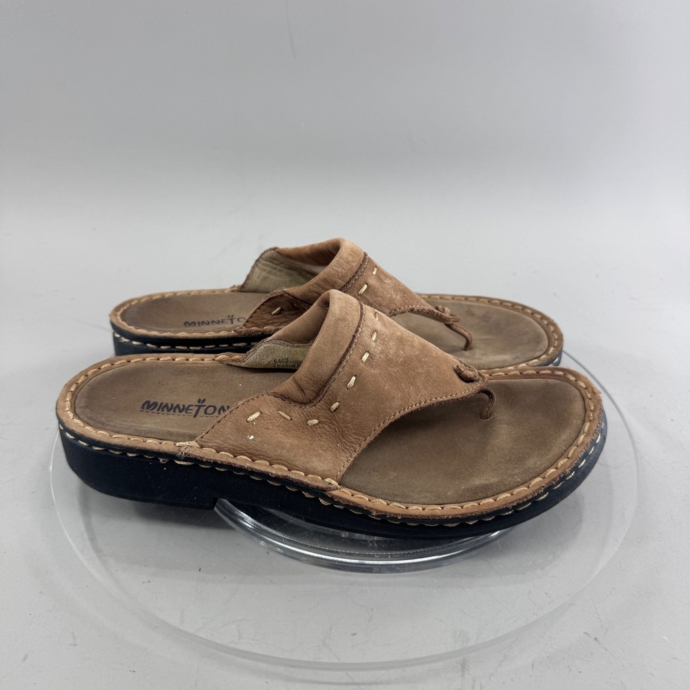 Minnetonka Women Leather Thong Sandals Flip Flops Stitch Detail Brown Size 8 - Picture 3 of 9